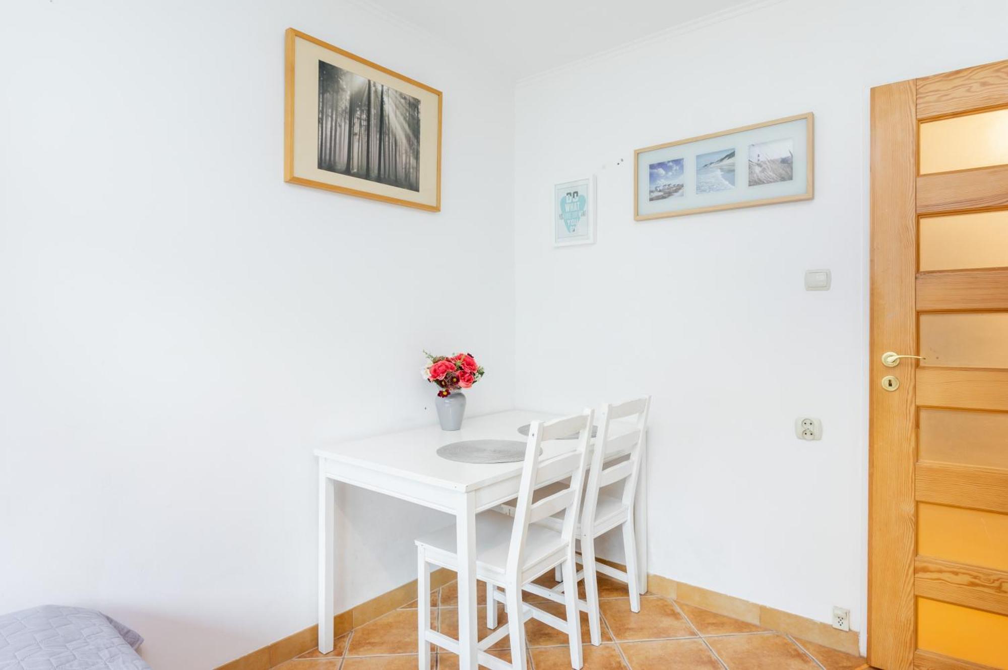Cinnamon Apartment Metro Swietokrzyska Varsovia Exterior foto